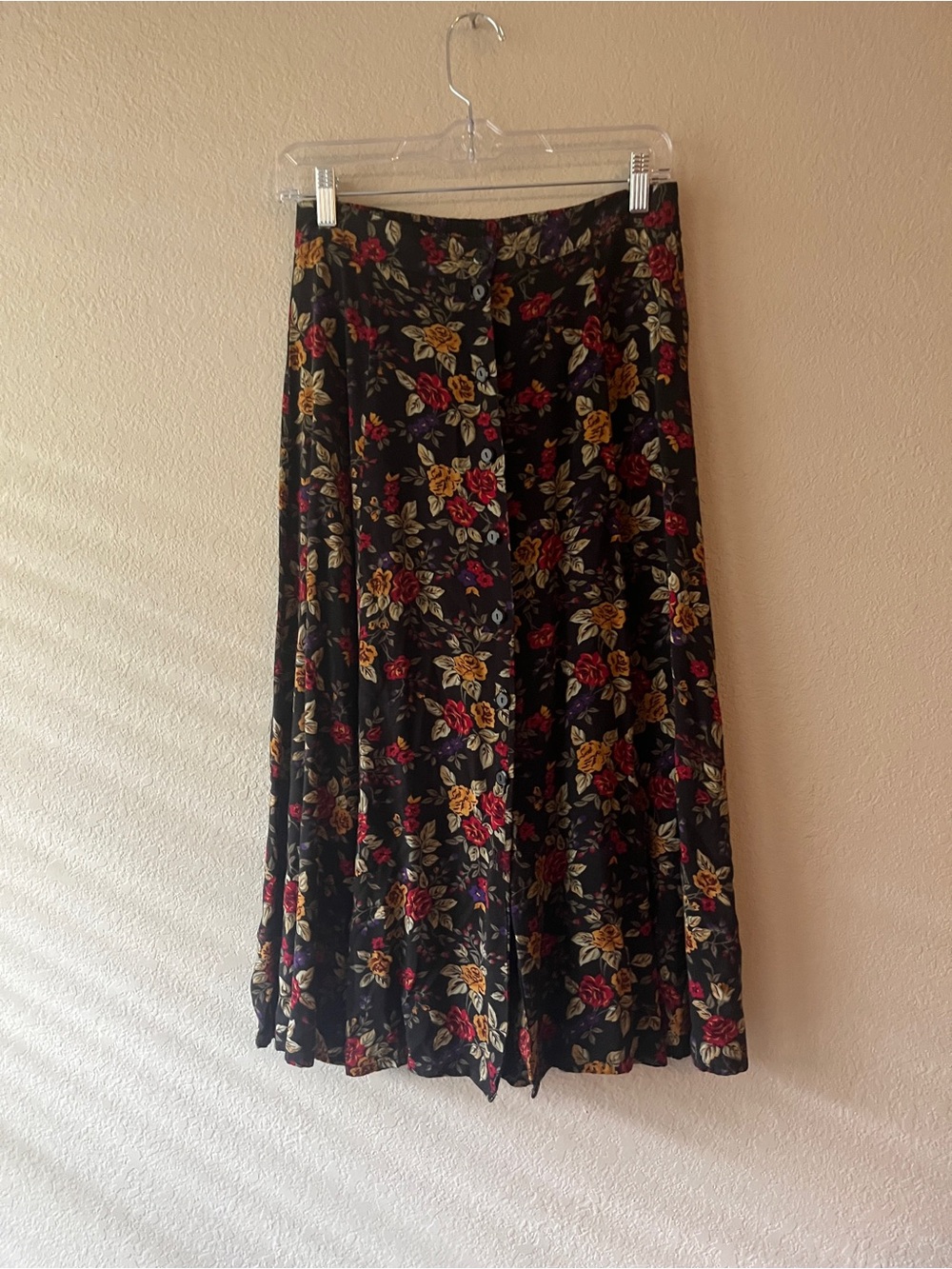 Vintage Floral Button-Front Midi Skirt - Black with Red & Yellow Flowers - Picture 2 of 7